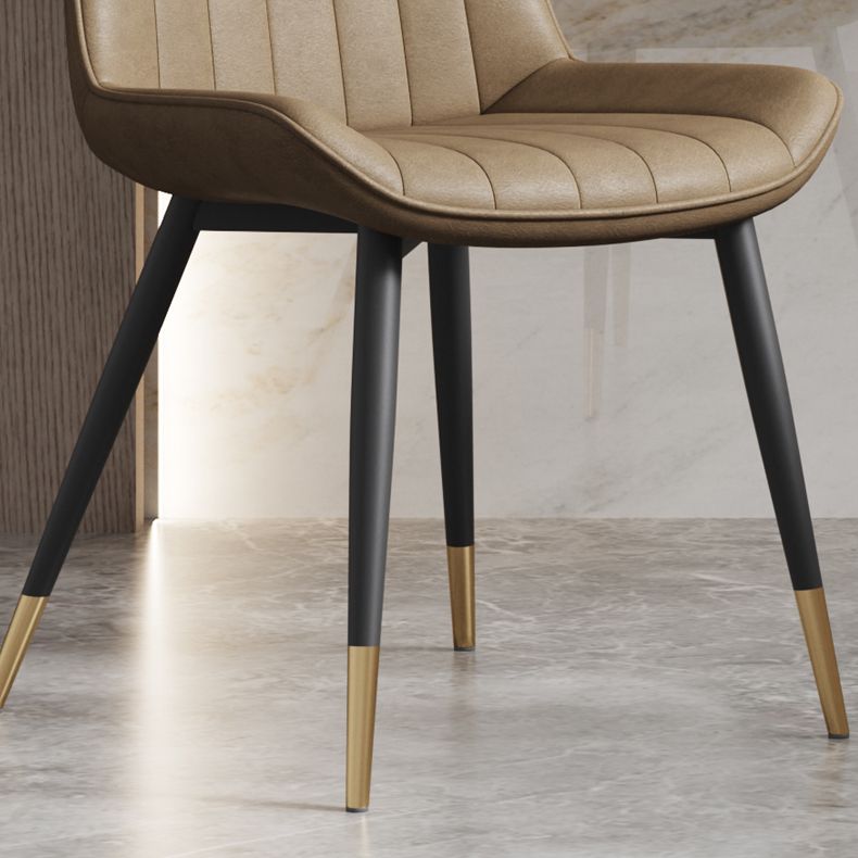 Silla auxiliar de cuero escandinava para sala de estudio Sillas de comedor Parsons con acabado mate