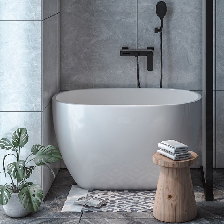 Modern Oval Soaking Bath Tub Freestanding Acrylic-Fiberglass Bath Tub