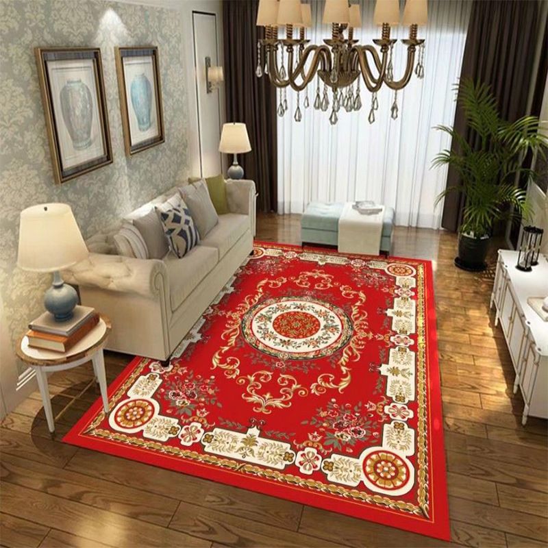 Traditional Flower Printed Carpet Polyester Area Rug Non-Slip Backing Indoor Carpet for Living Room