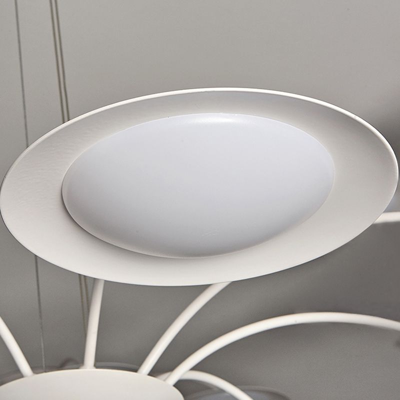 Disque lustre luminaire de style simple métal 8 têtes kit d'éclairage suspendu blanc pour le salon