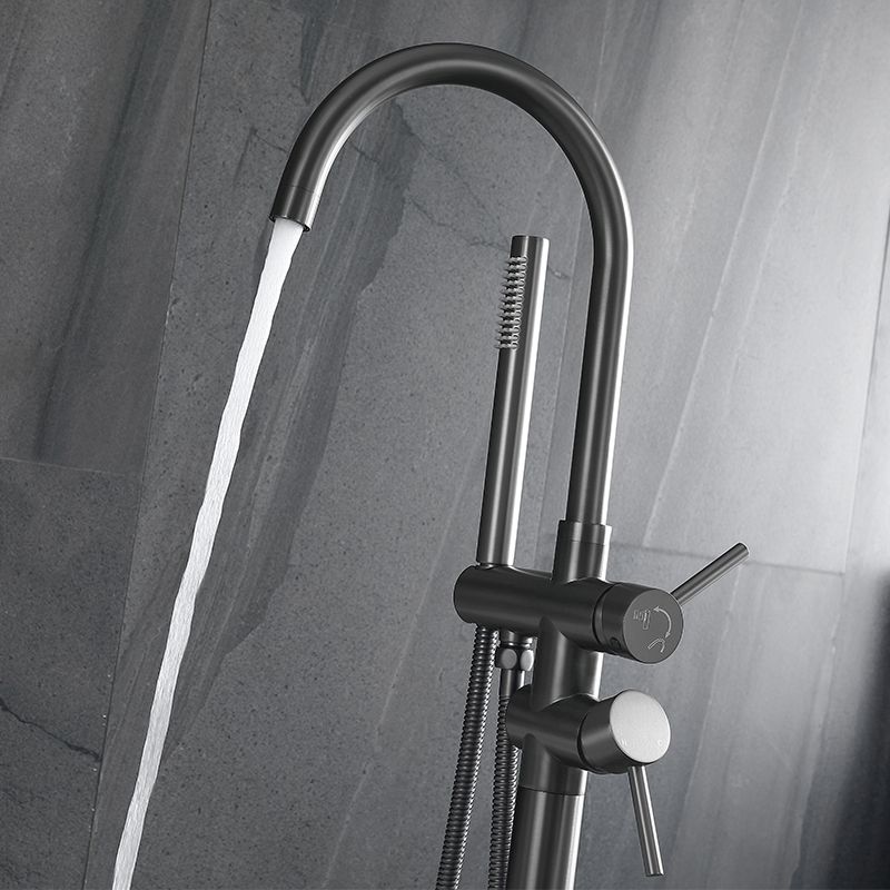 Modern Floor Mounted Metal Freestanding Tub Filler Swivel Freestanding Faucet