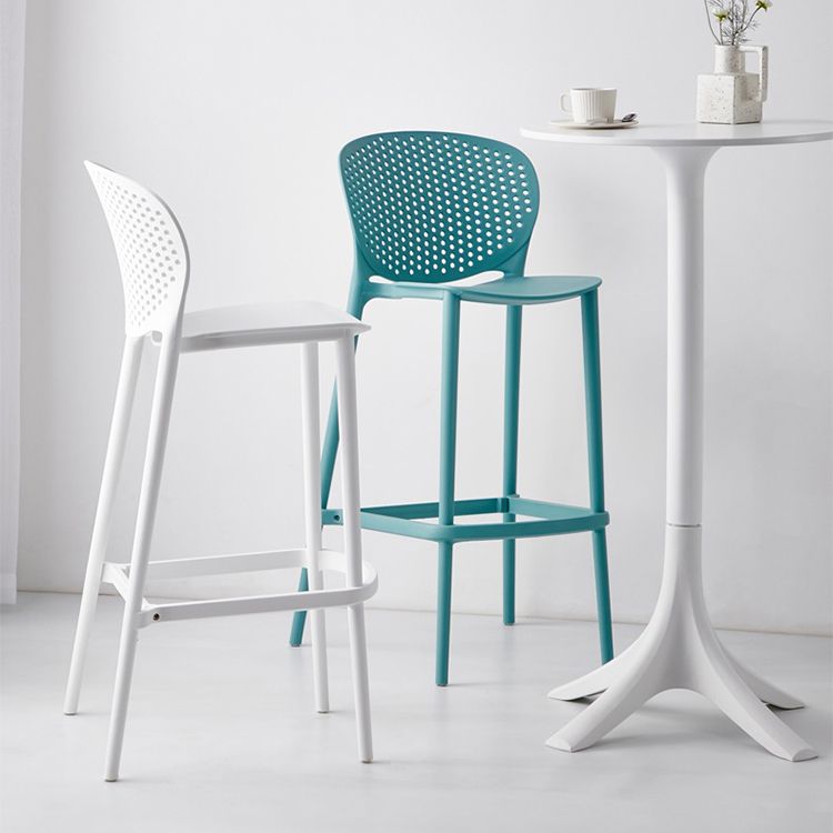 Contemporary Stackable Colorful Counter Stools Plastic Armless Indoor Bar Stool