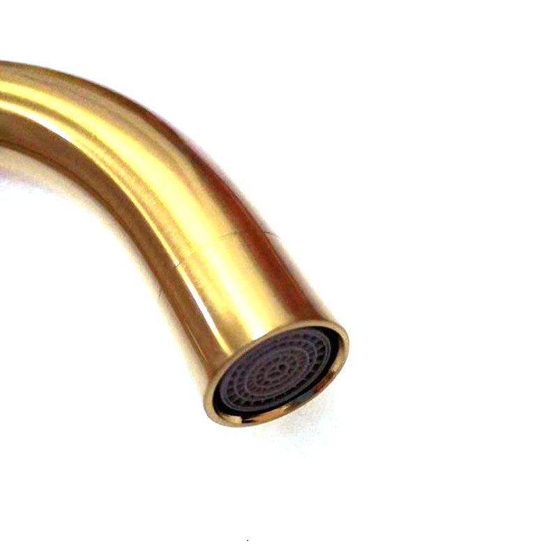 Floor Mounted Metal Freestanding Tub Filler Double Handles Freestanding Faucet with Hose