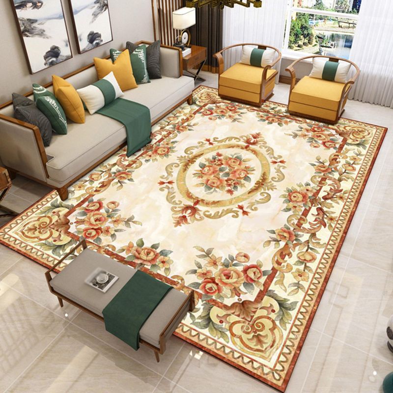 Yellow Luxury Rug Polyester Graphic Area Rug Stain Resistant Rug for Drawing Room