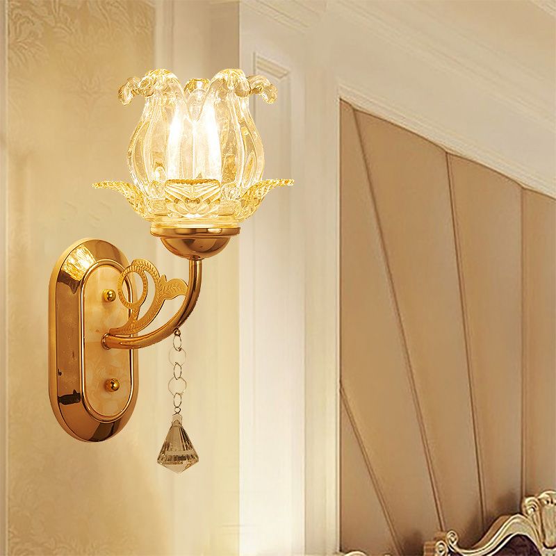 1/2-Bulb Bedside Wall Sconce Lamp Vintage Style Golden Wall Light with Flower Amber Glass Shade and Pull Chain