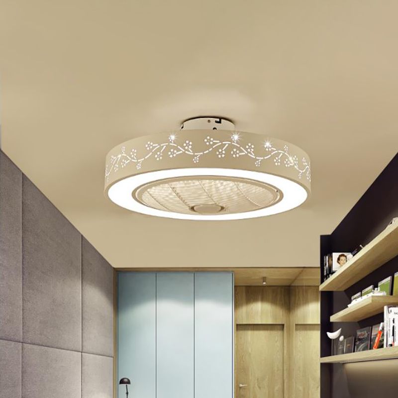 Acryl weiß hängende Lüfterlampe Runde LED 21,5 "Weitminimalismus Halbflush -Deckenleuchte mit 4 Klingen