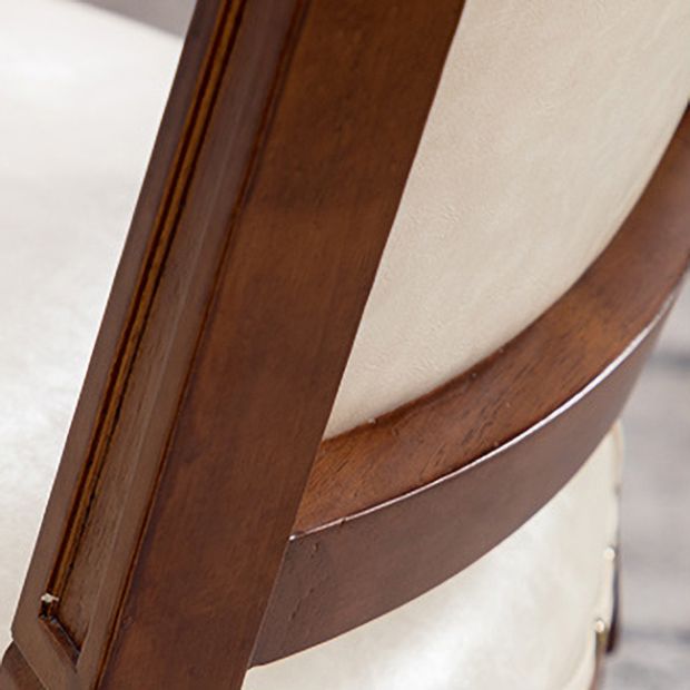 Comedor tradicional de madera, cocina, silla lateral, silla con respaldo abierto