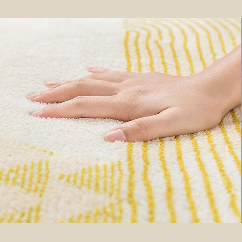 Creative Area Carpet Trendy Striped Print Area Rug Polyster Non-Slip Backing Rug for Living Room