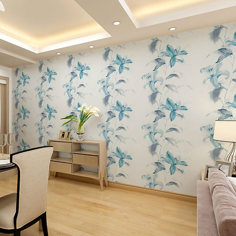 Rural Watercolor Lilies Wallpaper Soft Color Stain Resistant Wall Art for Dining Room