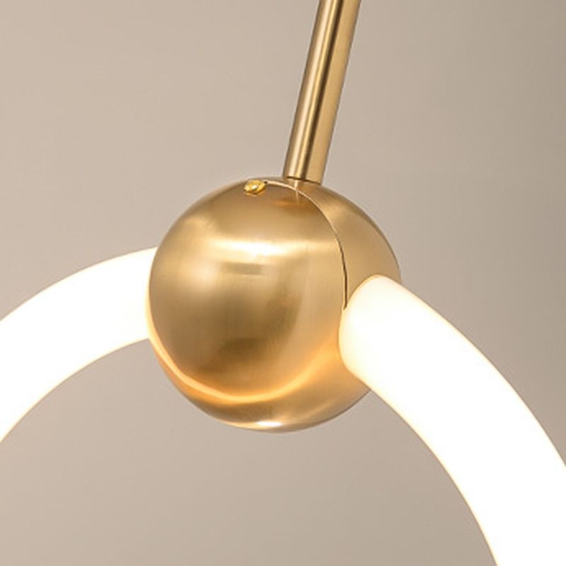 Lumière suspendue linéaire minimaliste Aménagement d'éclairage pendentif moderne pour le salon