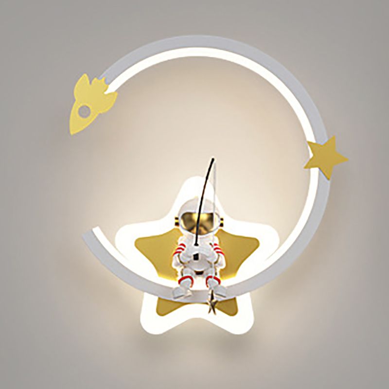 Modern Style LED Wall Light Fixture Creative Astronaut Wall Light Sconce for Bedroom