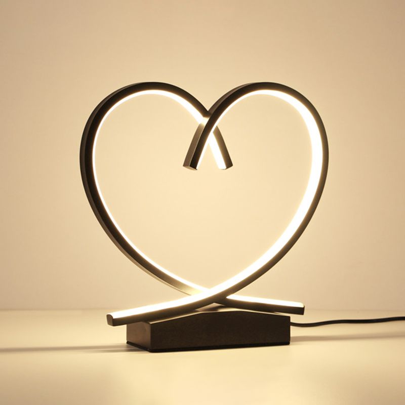 Coeur aimant en bois table de table de nuit simplicité en noir / blanc / bois d'éclairage de bureau LED pour la chambre à coucher