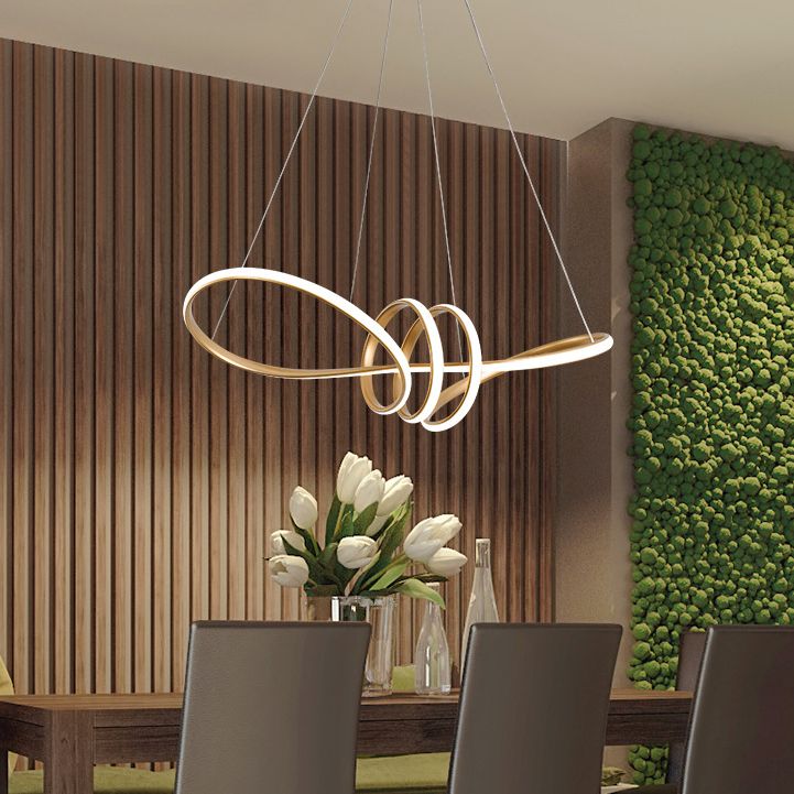 Minimalistischer Knoten geformtes Lampe Acrylrestaurant LED linearer Kronleuchter in Gold