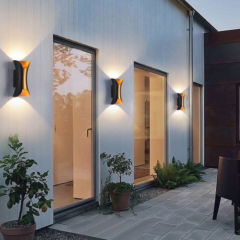 Curl Shape Wall Light Industrial Style Metal 1 Light Wall Lamp for Outdoor