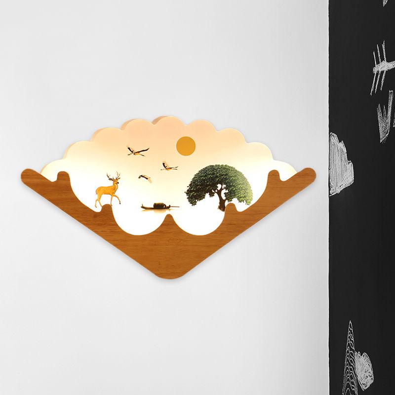 Lampe murale en forme de ventilateur en acrylique Asie LED LED WOOD Mural Mural Lumière avec cerf des wapitis et motif de lac / forêt
