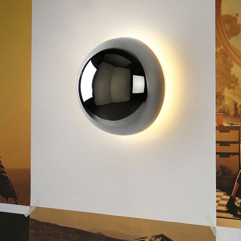 Modern Style Wall Lamp Metal Shade Wall Sconce Lighting for Bedroom