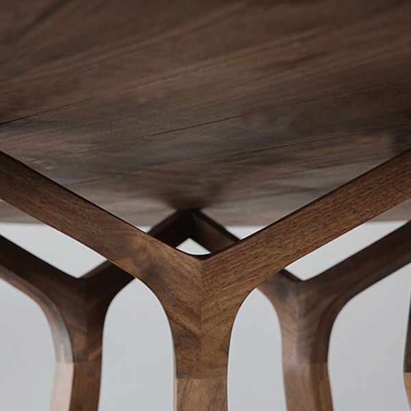 Table à manger en bois massif moderne table ronde marron avec base de piédestal pour la maison
