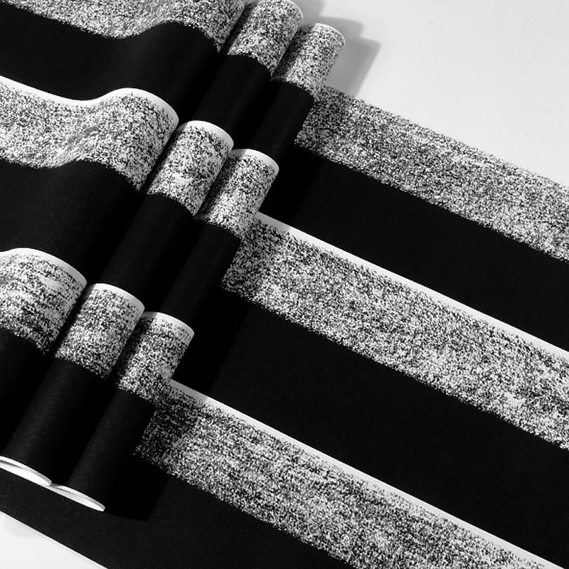 Black and Grey Simple Horizontal Stripes 33' by 20.5" Non-Pasted Stain-Resistant Wallpaper