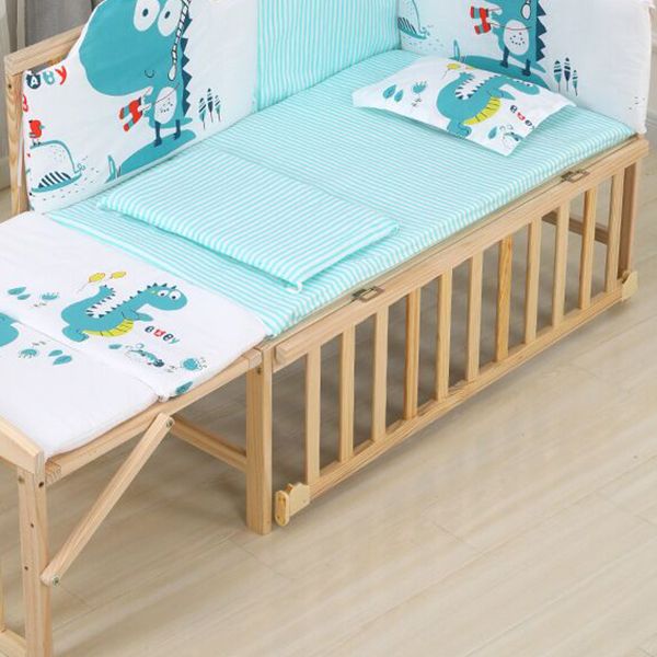 Wood Rocking Baby Crib Cradle Rectangle with 4 Wheels Cradle