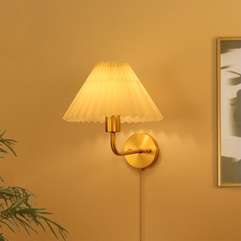 White Fabric Shaded Lighting Contemporary Golden Wall Light for Room