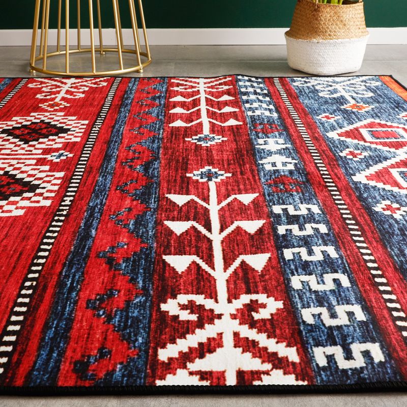 Roter Vintage-Teppich für den Innenbereich, Polyester, südwestliches Muster, pflegeleichter Teppich für die Heimdekoration