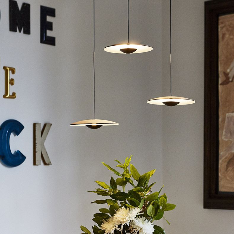 Nordic Modern Creative Metal Pendant Light Flat Round LED Small Suspension Light for Bedroom