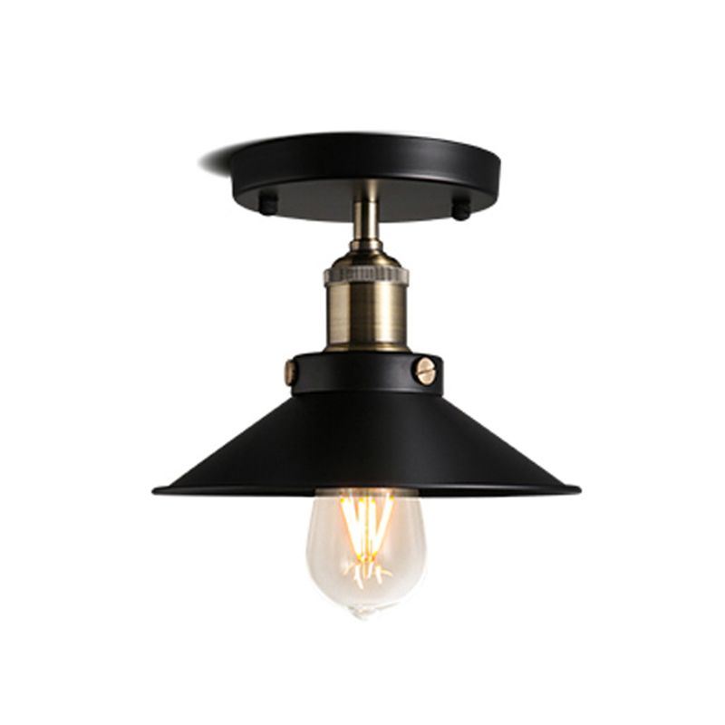 Zwart uitlopende lampenkap, semi-inbouwlamp, industrieel, 1 lamp, gangplafond, inbouwmontage