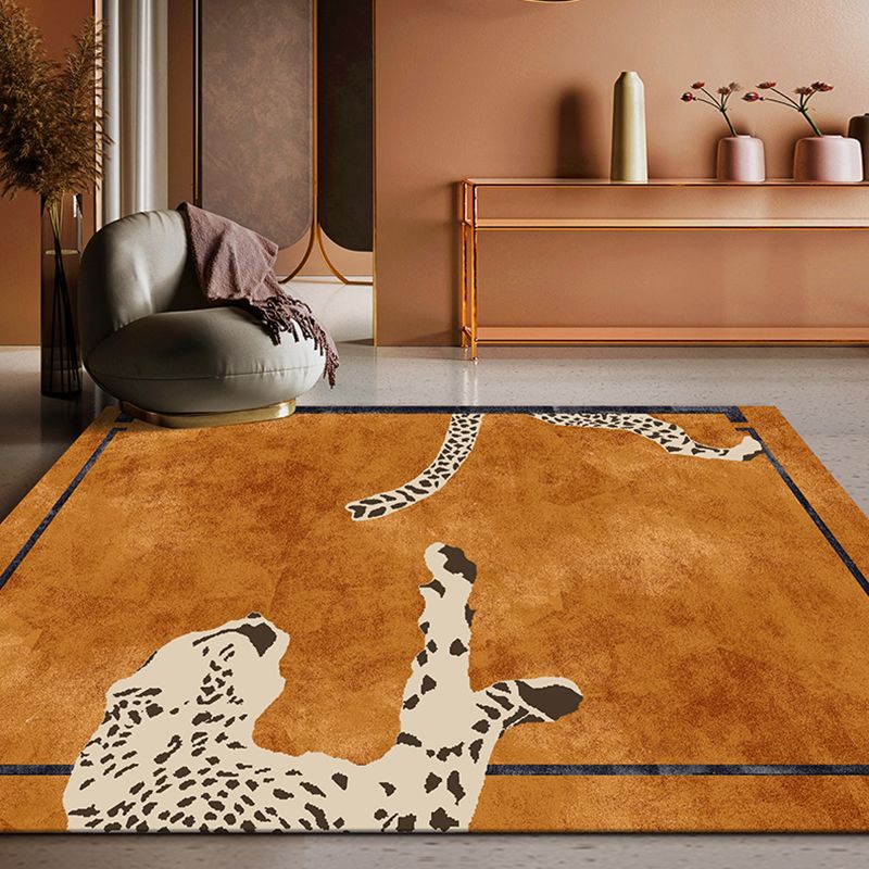 Stylish Modern Area Carpet Brown Polyester Area Rug Leopard Pattern Stain Resistant Rug for Bedroom
