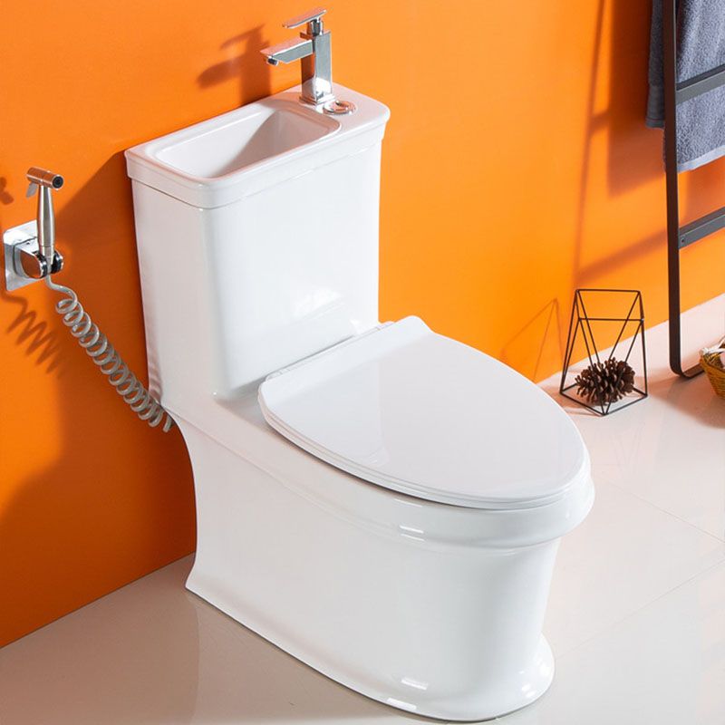 Siphon Jet Flush Toilet Modern One-Piece Toilet with Slow Close Seat