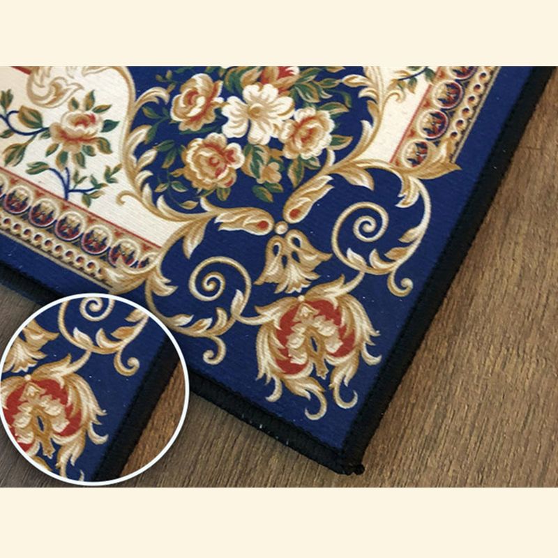 Modern Indoor Room Carpet Red Medallion Area Carpet Polyester Anti-Split Rug