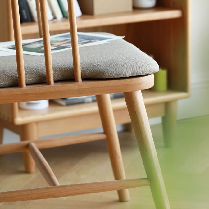 Sedia a braccio posteriore in legno moderno in legno di gomma Matte finisca sedia da pranzo imbottita