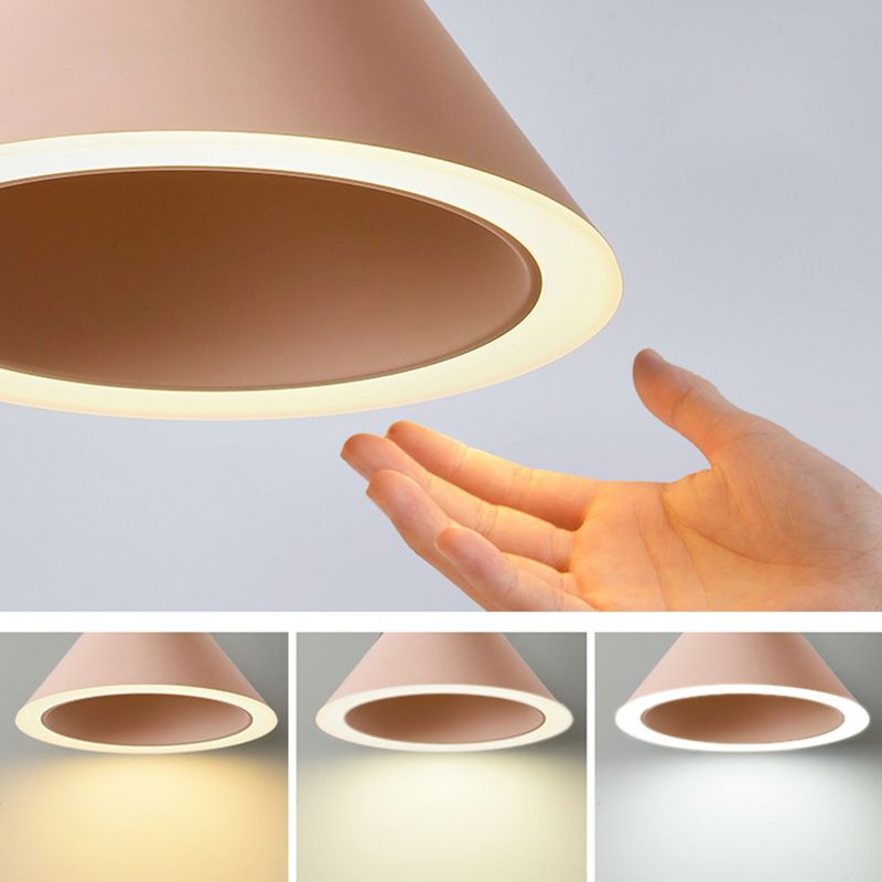 Moderner Stil Anhänger Lichtkegelform Metall 3 Lichter Suspendierung Anhänger