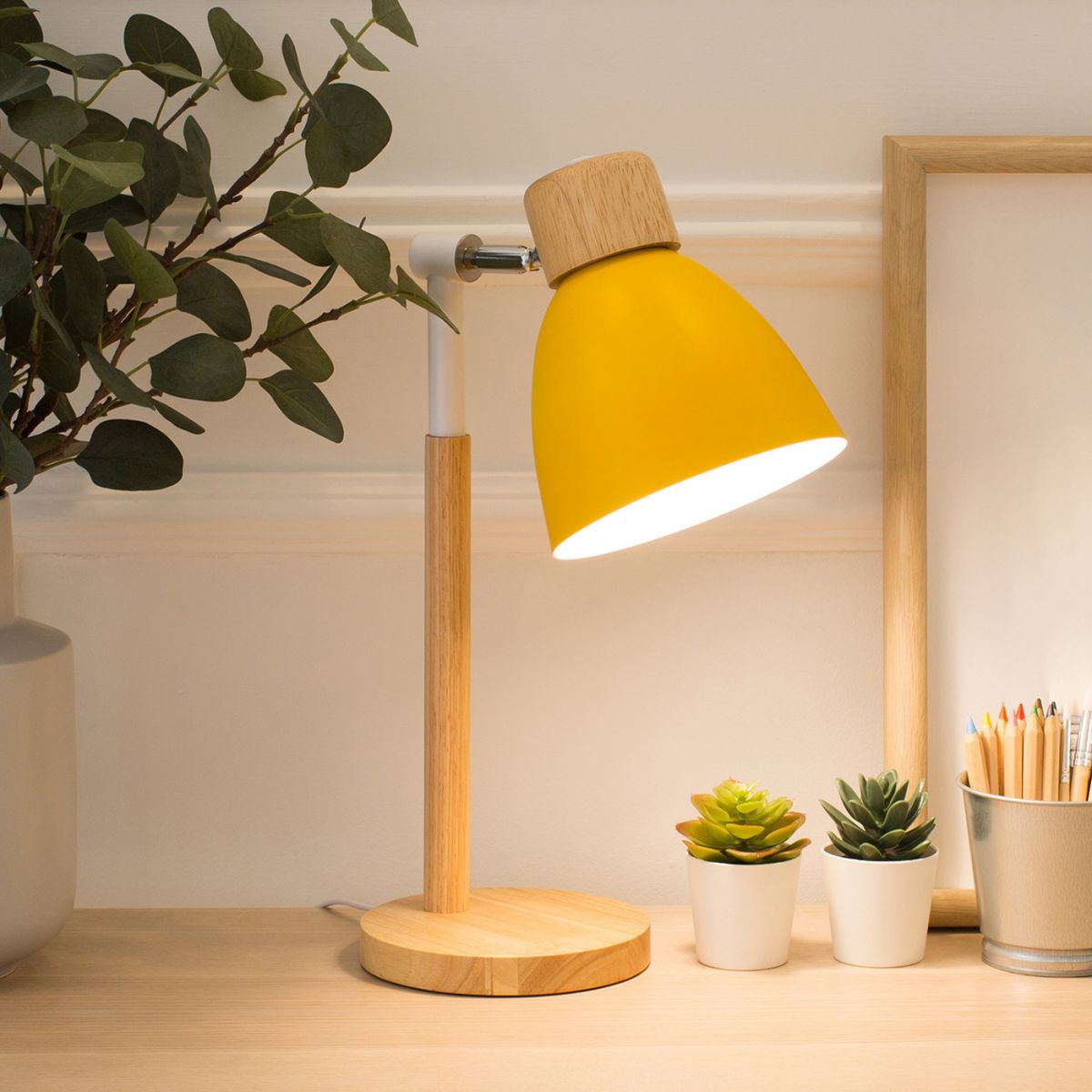 Luces de mesa nocturna de madera de macarrón campana lámparas de mesita de noche de 1 luces con sombra de aluminio