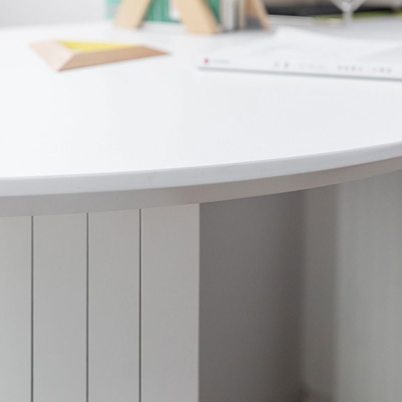 Eigentijdse eettafel gesinterde stenen tafel met dubbele voetstuk om te dineren