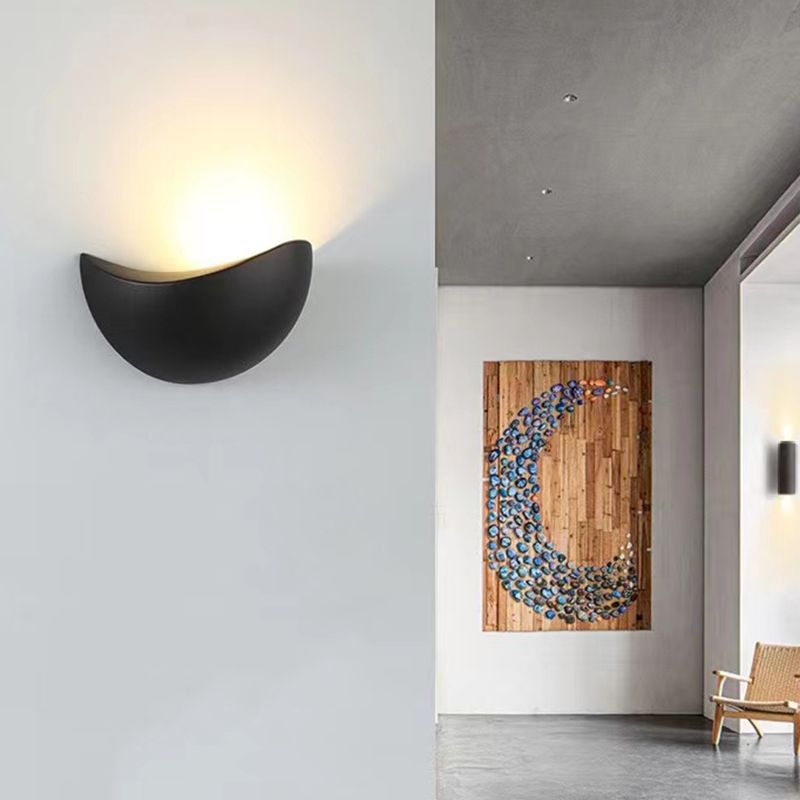 Modern Style Waveform Shape Wall Sconce Metal 1 Light Sconces for Outdoor