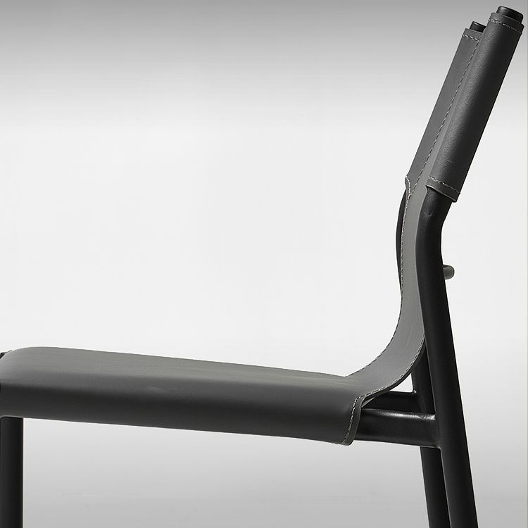 Chaise d'appoint de salle à manger contemporaine en cuir, finition mate, dossier solide (Ensemble de 2)