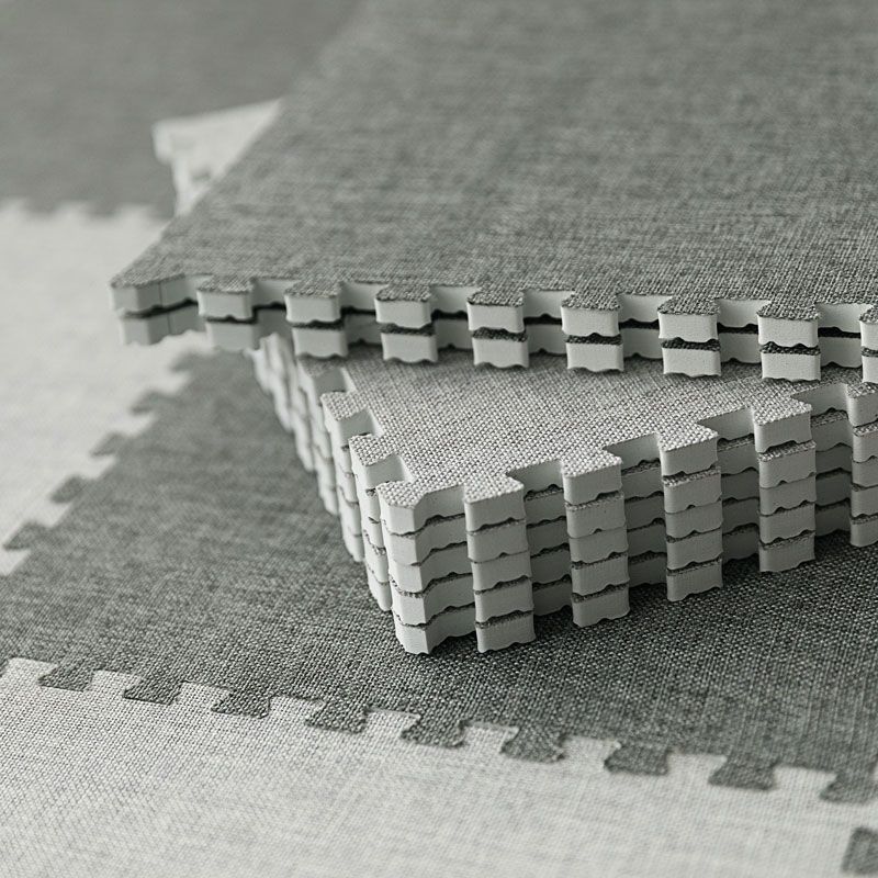 Living Room Carpet Tiles Interlocking Square Stain Resistant Carpet Tiles