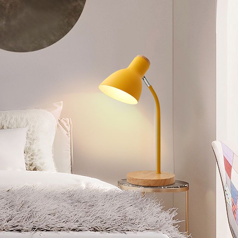 Luce da tavola ampia bagliore Macaron Metal 1 lampadina rosa/gialla lampada da scrivania con nodo rotante