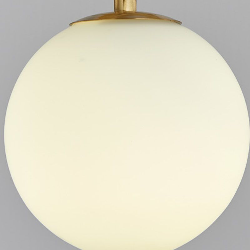 Kreative zeitgenössische Anhängerbeleuchtung mit Glasschatten für Salon -Café -Shop