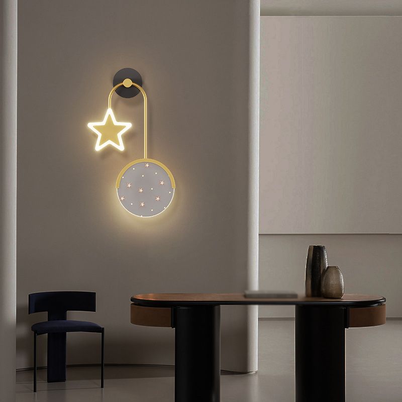 Luz de pared geométrica de metal Gold Nordic Gold 20 "Pled de pared LED de altura para dormitorio