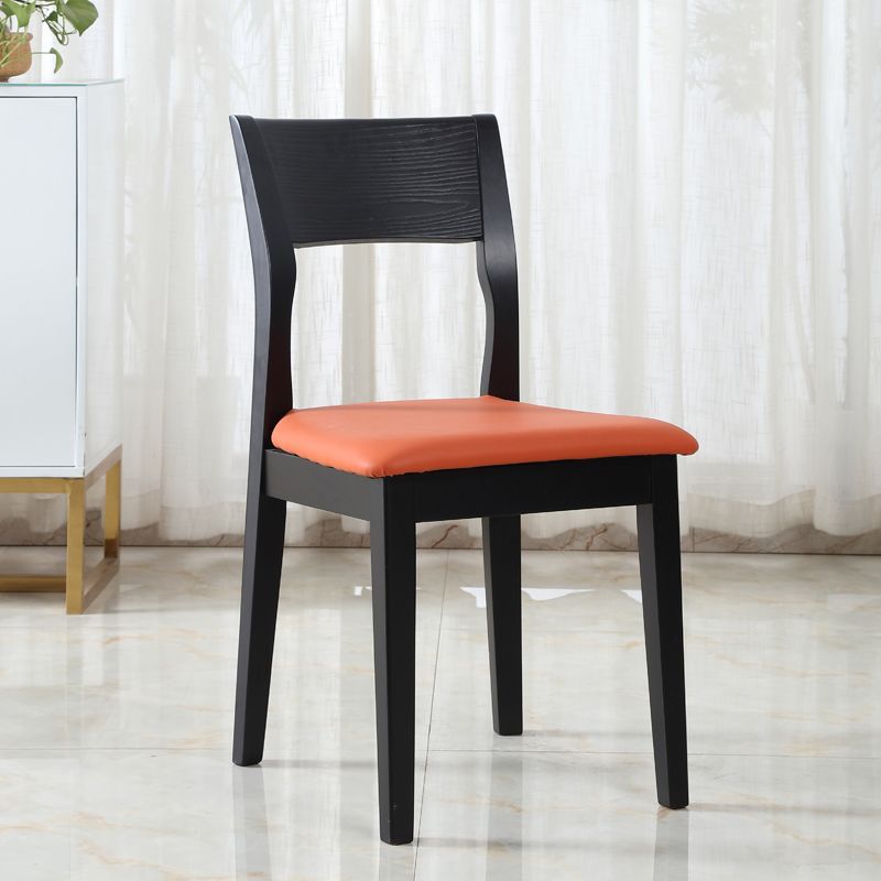 Chaise de salle à manger contemporaine, chaise latérale ouverte de 16 pouces de large avec 4 pieds en bois noir pour un usage domestique