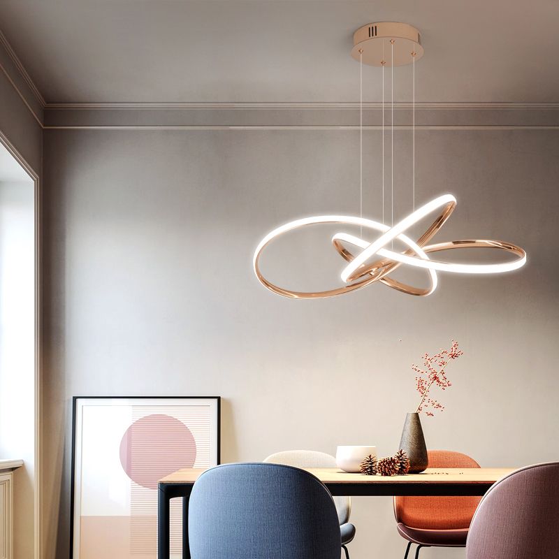 Simplicidad Elegante lámpara colgante LED Candelera colgante de torsión con sombra acrílica