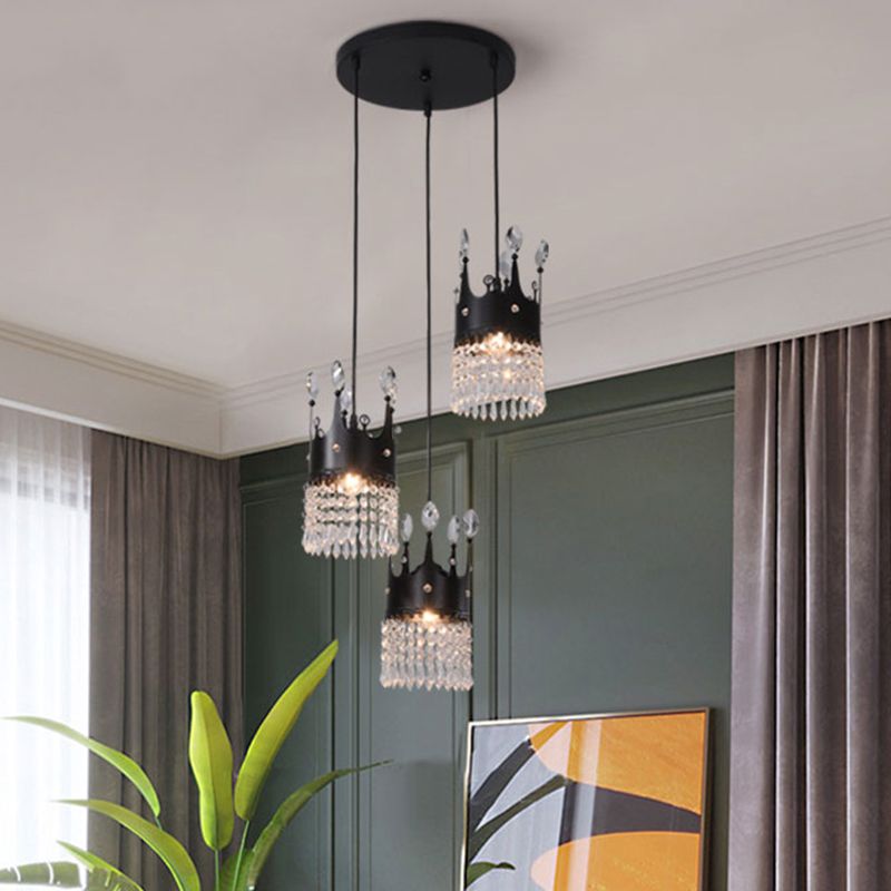 Zwarte lineaire/ronde luifel Kroon Suspensie Licht Hedendaagse metalen 3 koppen Dining Room Multi Pendant met Crystal Draping