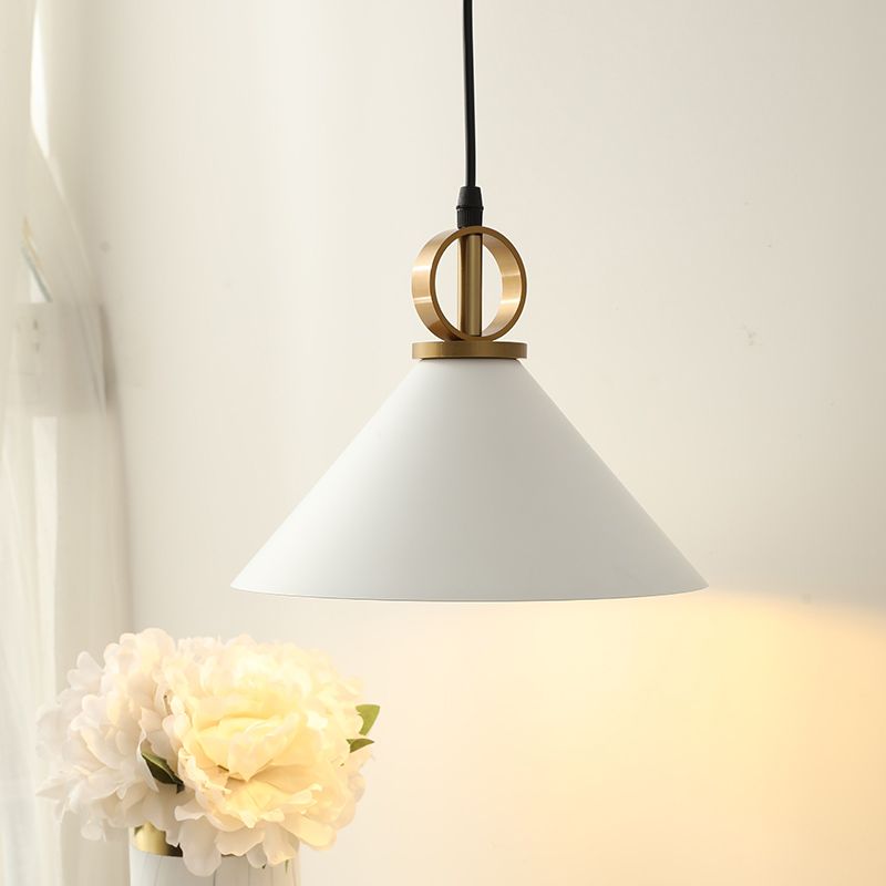 Conische eettafel Suspensie Licht metaal 1 kop Minimalistische hanglamp in het wit met ringknop