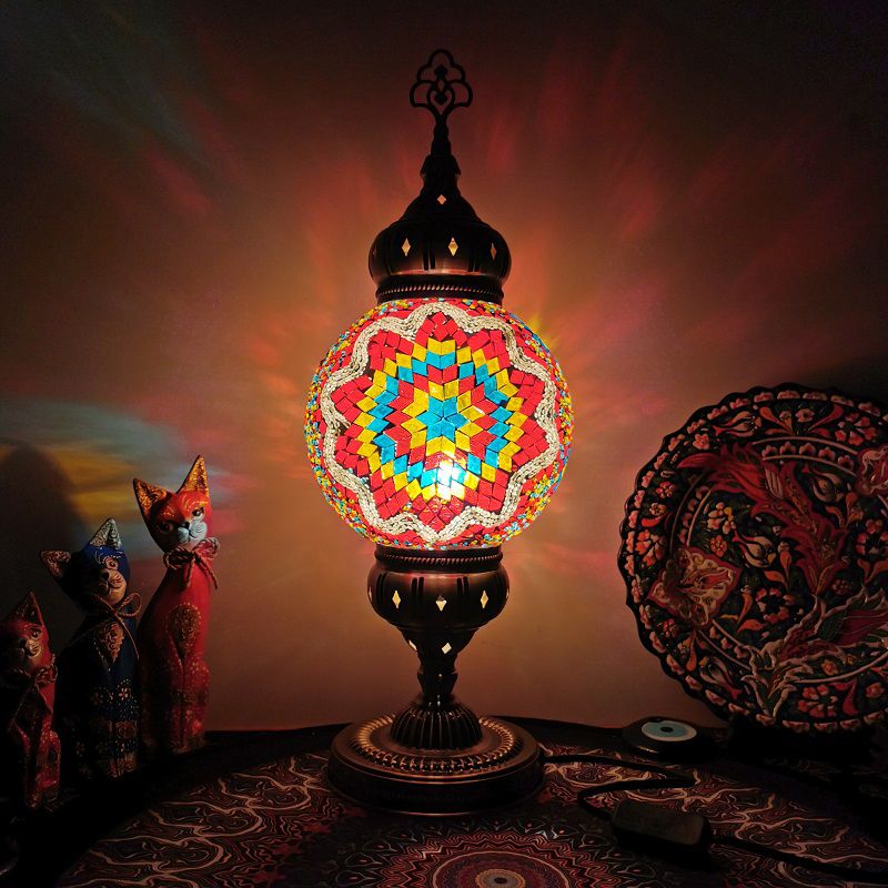 Handcrafted Art Glass Ball Desk Lamp Vintage 1 Head Living Room Nightstand Light in White/Beige/Yellow