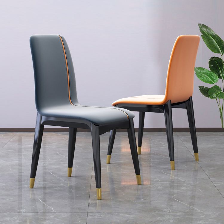 Industrial Rubberwood Solid Back Chair Matte Finish Upholstered Dining Chair with Black Legs