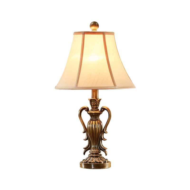 Lámpara de mesa de tela de tono de tono de estilo de escritorio de 1 luces de 1 luces en rojo/blanco para la cama