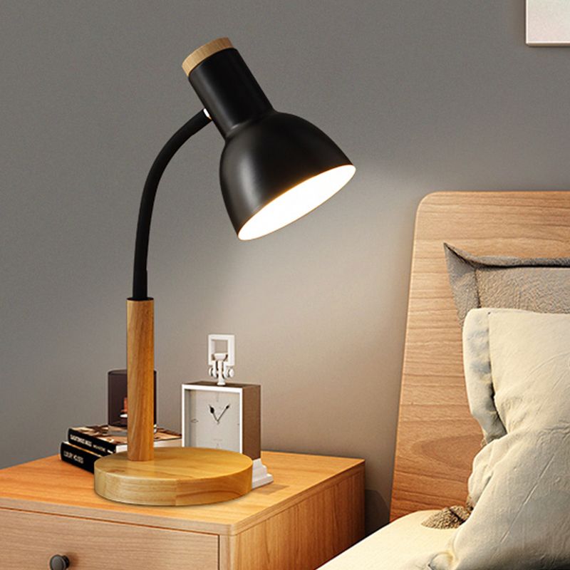 Lampe de table de nuit en métal en forme