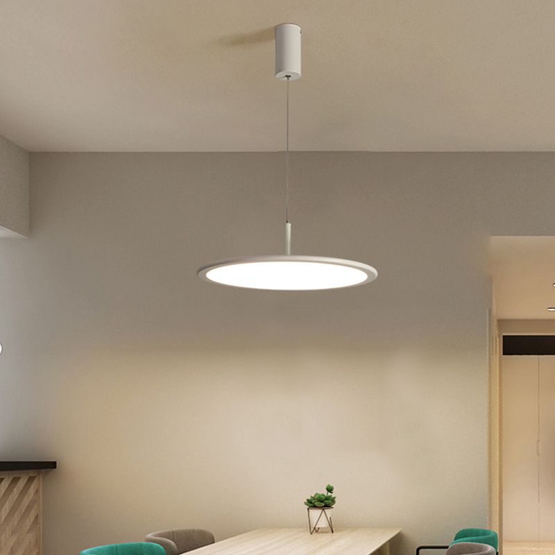 Salle de salle à manger en forme de disque