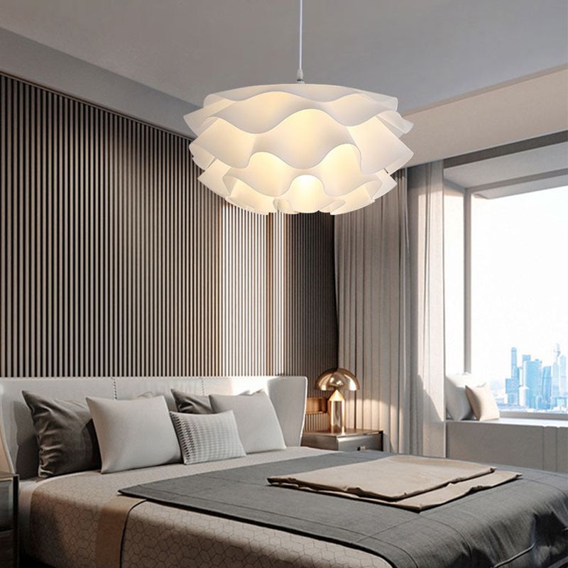 Modern Style Hanging Light Fixture 1 Light Acrylic Shade Pendant Light for Living Room